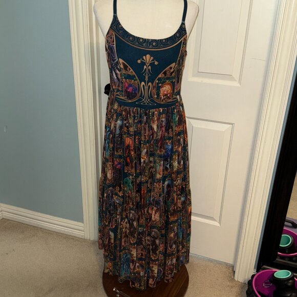 Blackmilk Dungeons & Dragons Class Art Scoop Midaxi - Picture 2 of 4